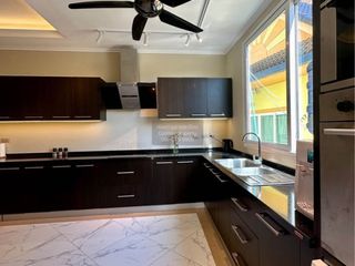 À vendre 4 chambres maison à Mueang Phuket, Phuket