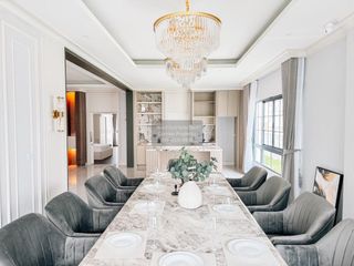 Casa en venta de 5 habitaciones en Bang Phli, Samut Prakan