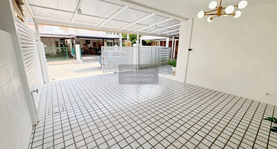 Casa en venta de 4 habitaciones en Don Mueang, Bangkok