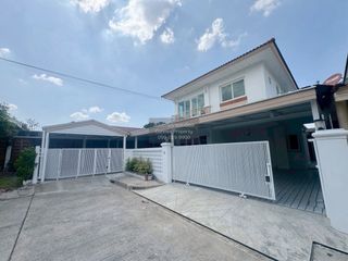 Casa en venta de 4 habitaciones en Don Mueang, Bangkok
