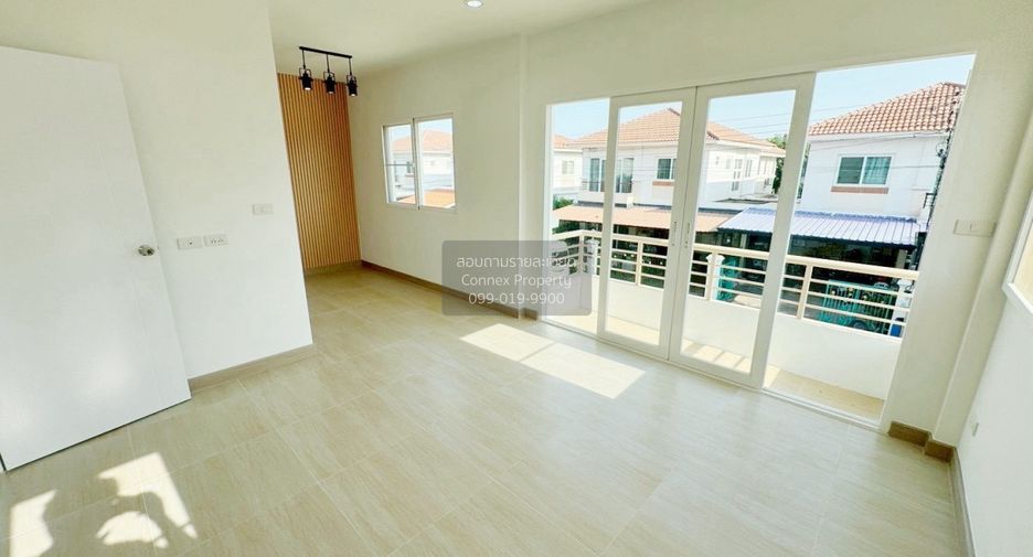 Casa en venta de 4 habitaciones en Don Mueang, Bangkok