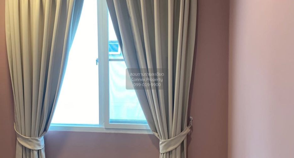 For sale 3 bedrooms townhouse in Suan Luang, Bangkok