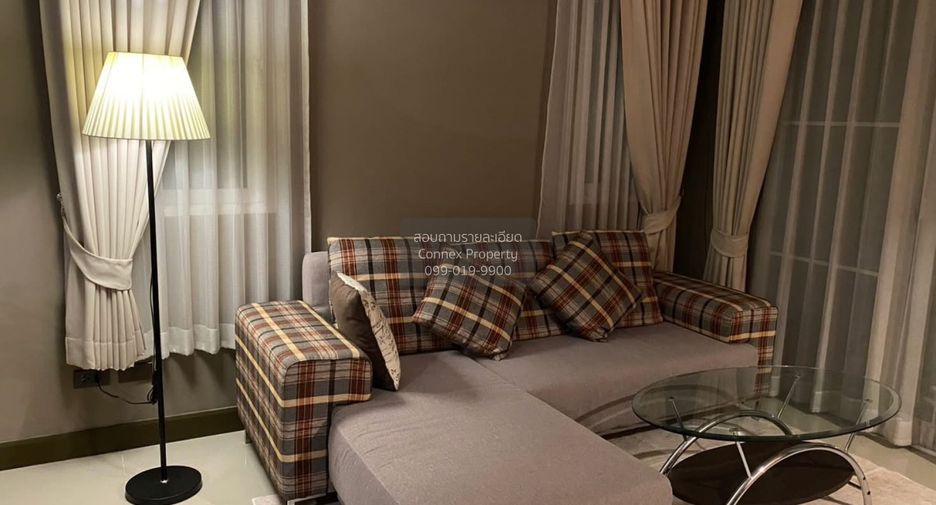 For sale 3 bedrooms townhouse in Suan Luang, Bangkok