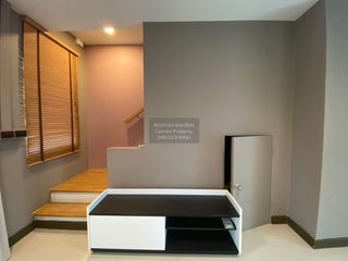 For sale 3 ベッドルーム townhouse in Suan Luang, Bangkok