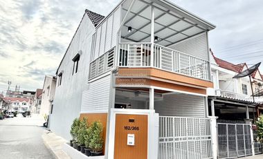出售 2 卧室 联排别墅 在 Bang Bua Thong, Nonthaburi