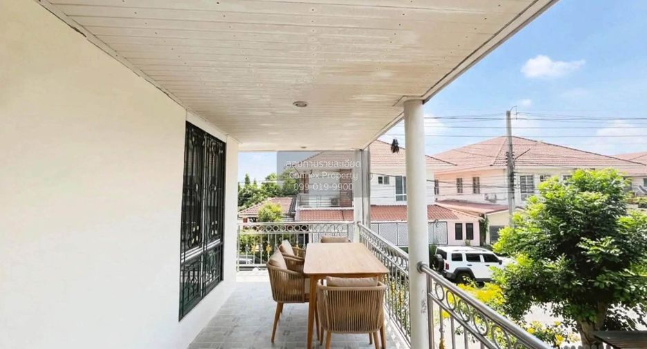 For sale 5 bedrooms house in Phutthamonthon, Nakhon Pathom