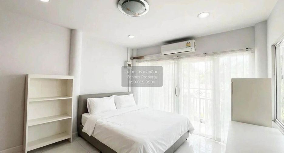 For sale 5 bedrooms house in Phutthamonthon, Nakhon Pathom