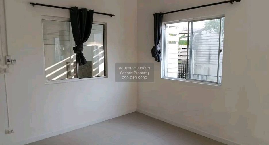Casa adosada en venta de 3 habitaciones en Mueang Samut Sakhon, Samut Sakhon