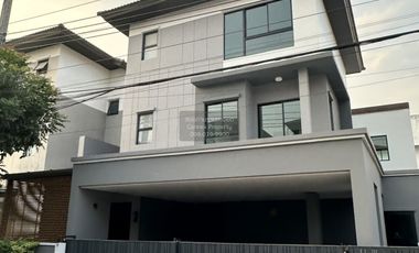 For sale 3 bedrooms house in Chom Thong, Bangkok