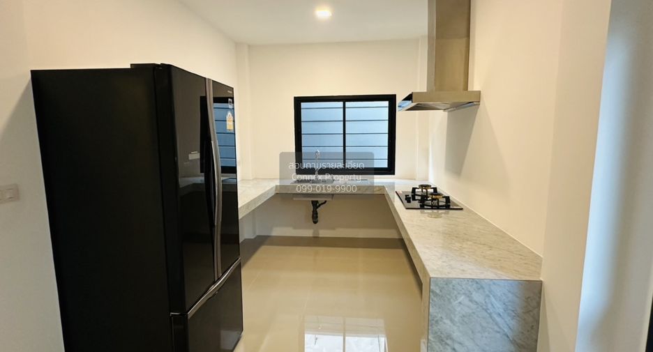 For sale 3 bedrooms house in Chom Thong, Bangkok