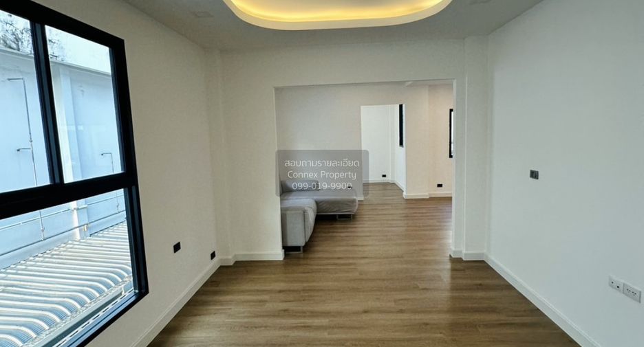 For sale 3 bedrooms house in Chom Thong, Bangkok