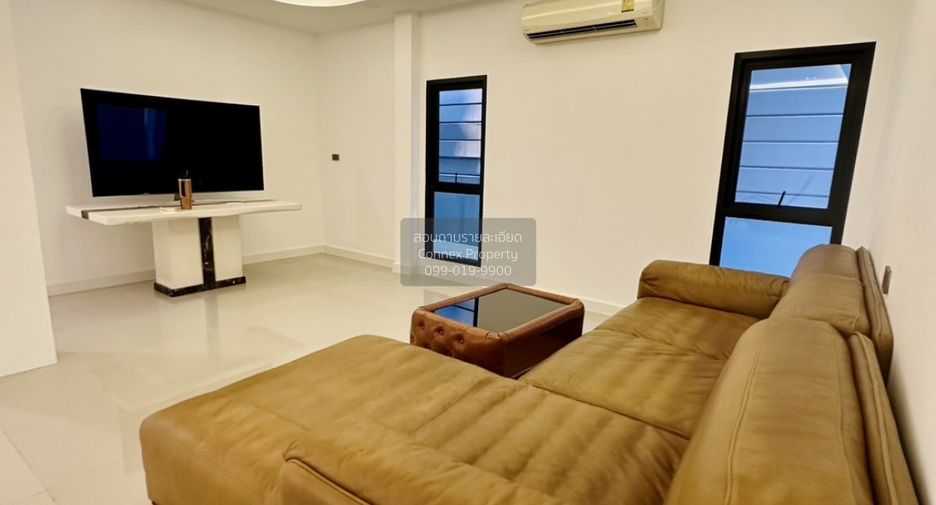 For sale 3 bedrooms house in Chom Thong, Bangkok