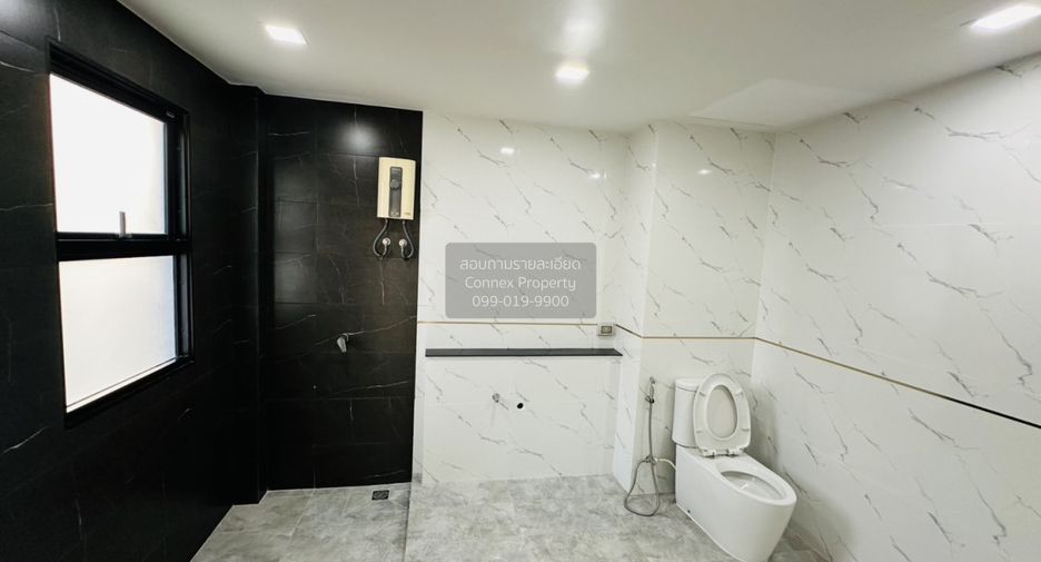 For sale 3 bedrooms house in Chom Thong, Bangkok
