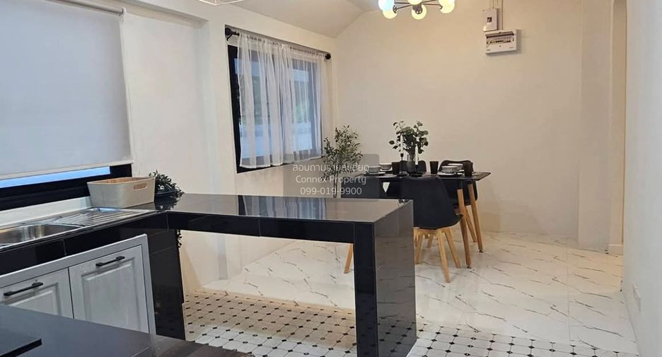 出售 4 卧室 独立屋 在 Lat Phrao, 曼谷