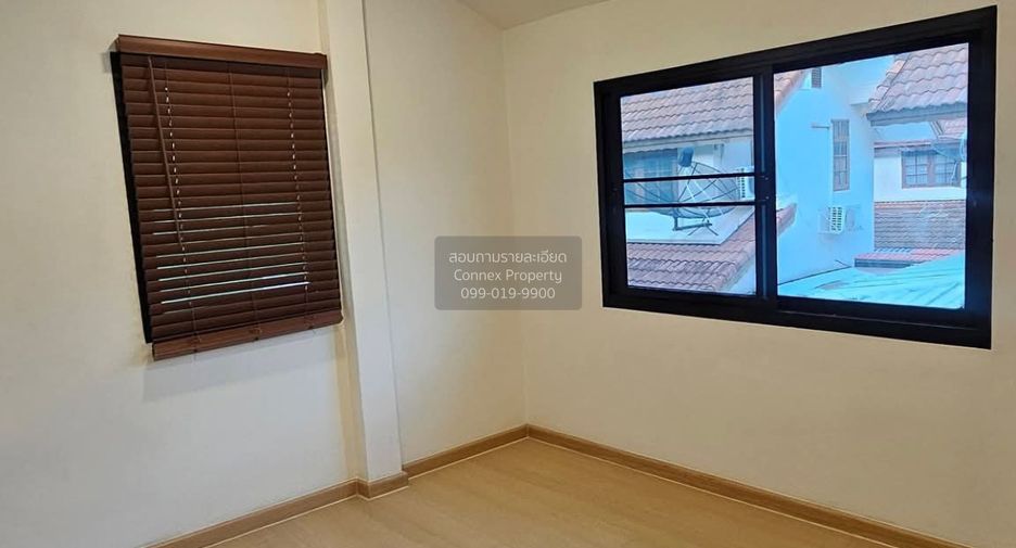 出售 4 卧室 独立屋 在 Lat Phrao, 曼谷