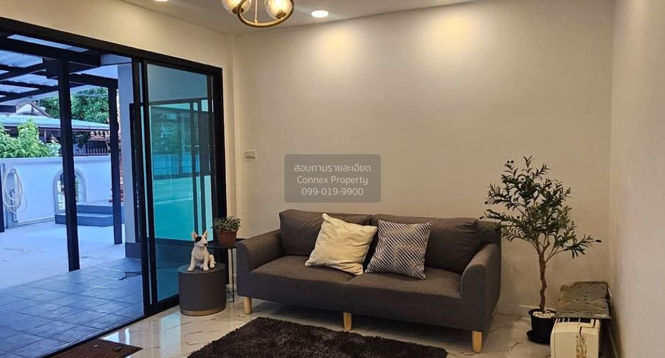 出售 4 卧室 独立屋 在 Lat Phrao, 曼谷