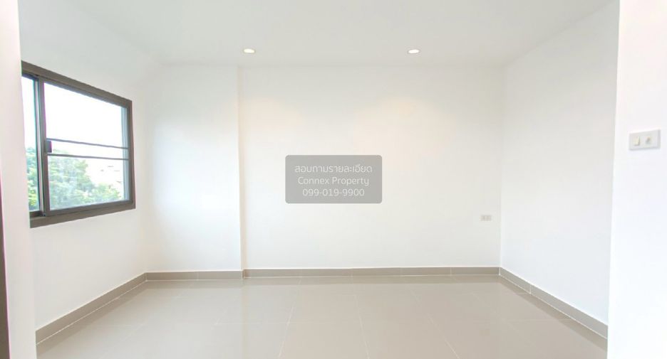 Reihenhaus zum Kauf mit 4 Zimmer in Huai Khwang, Bangkok