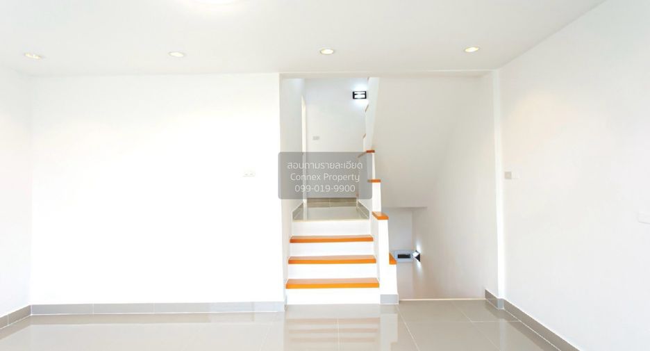 Reihenhaus zum Kauf mit 4 Zimmer in Huai Khwang, Bangkok