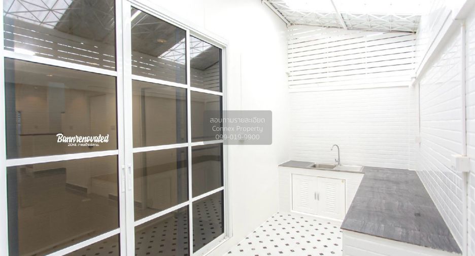Reihenhaus zum Kauf mit 4 Zimmer in Huai Khwang, Bangkok