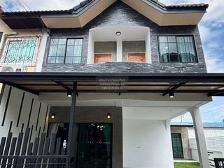 For sale 4 ベッドルーム townhouse in Bang Bua Thong, Nonthaburi