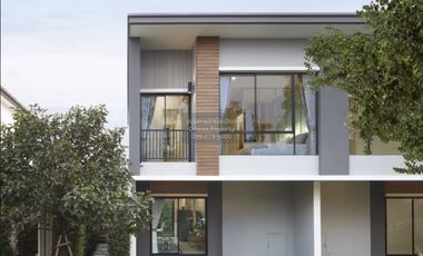 Casa adosada en venta de 3 habitaciones en Lam Luk Ka, Pathum Thani