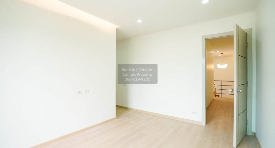 For sale 3 ベッドルーム house in Bang Na, Bangkok