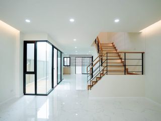 For sale 3 ベッドルーム house in Bang Na, Bangkok