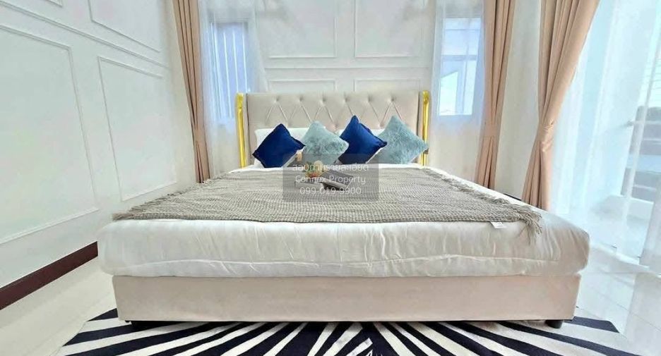 For sale 4 bedrooms house in Bang Lamung, Chonburi