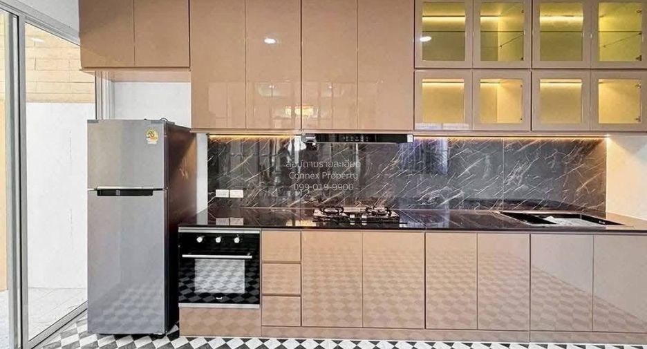 For sale 4 bedrooms house in Bang Lamung, Chonburi