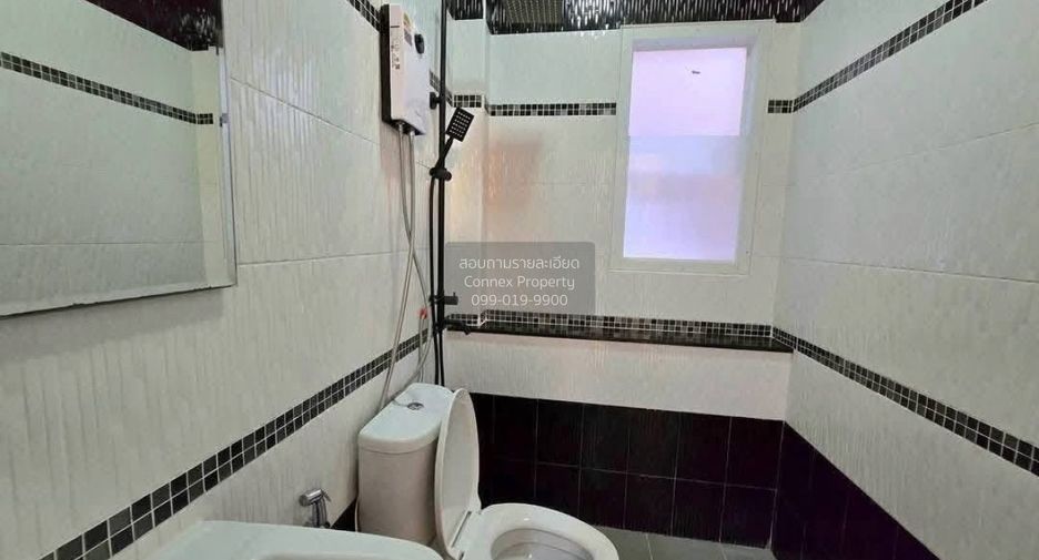 For sale 4 bedrooms house in Bang Lamung, Chonburi