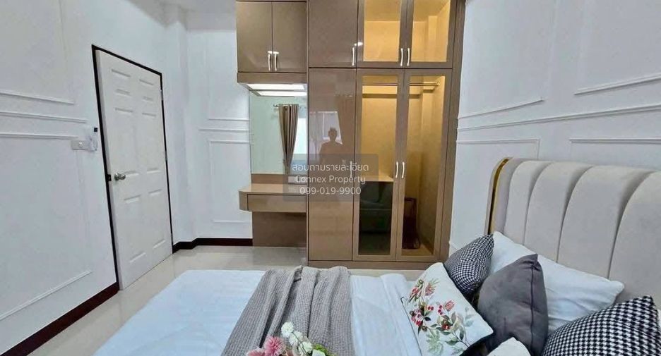 For sale 4 bedrooms house in Bang Lamung, Chonburi