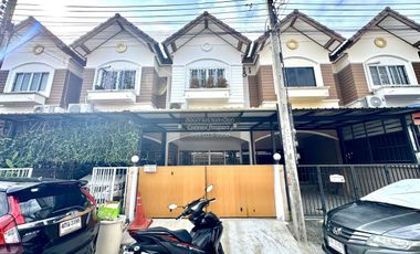 Reihenhaus zum Kauf mit 3 Zimmer in Nong Khaem, Bangkok