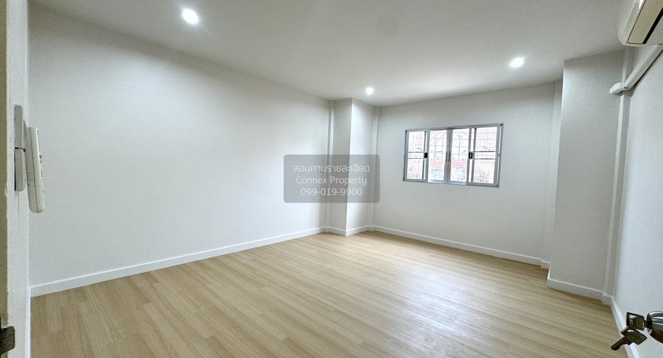 Reihenhaus zum Kauf mit 3 Zimmer in Nong Khaem, Bangkok