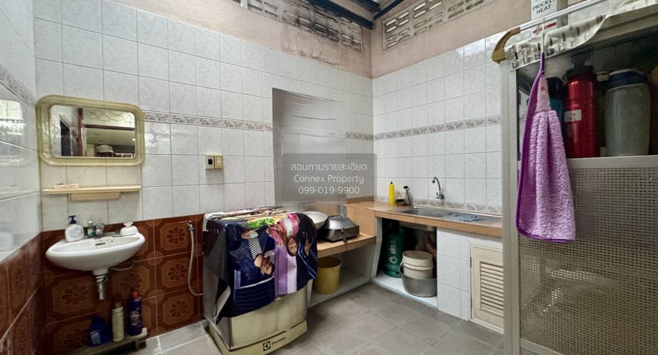 For sale 2 bedrooms townhouse in Phasi Charoen, Bangkok