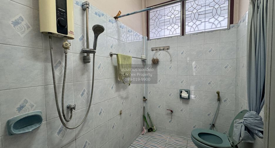 For sale 2 bedrooms townhouse in Phasi Charoen, Bangkok