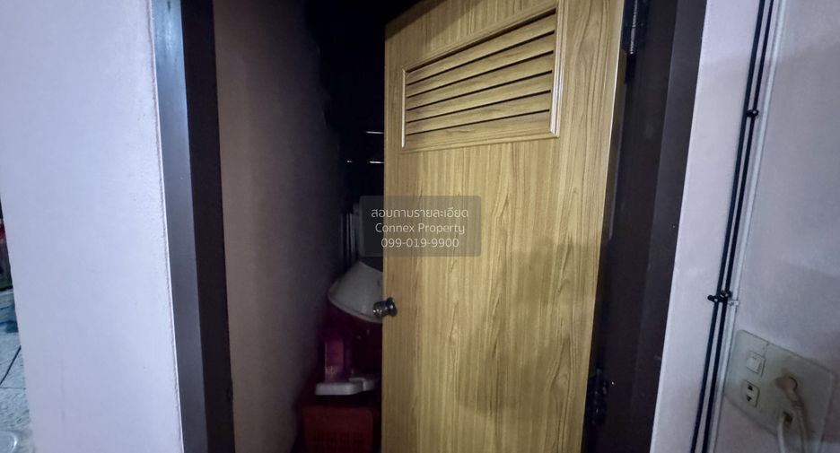 For sale 2 bedrooms townhouse in Phasi Charoen, Bangkok