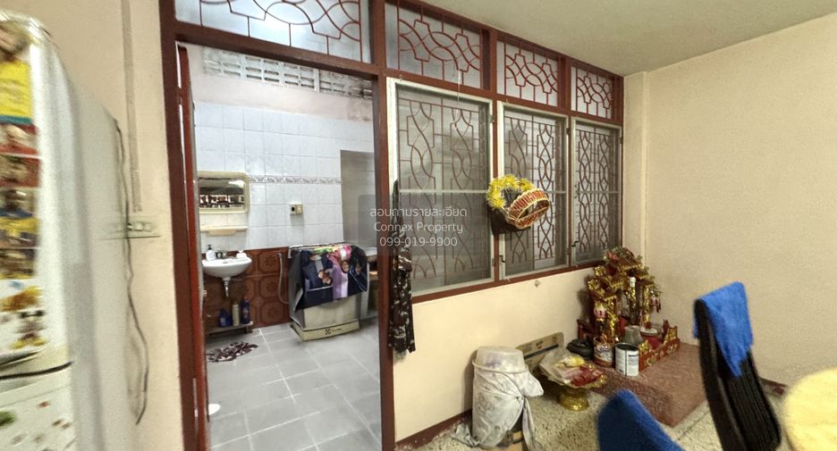 For sale 2 bedrooms townhouse in Phasi Charoen, Bangkok