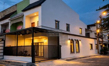 Продажа 4 спальни таунхаус в Thanyaburi, Патумтани