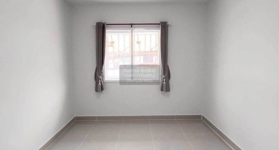 For sale 3 bedrooms townhouse in Khlong Luang, Pathum Thani