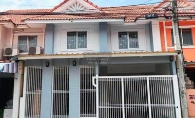 For sale 3 bedrooms townhouse in Khlong Luang, Pathum Thani