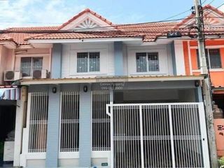 For sale 3 bedrooms townhouse in Khlong Luang, Pathum Thani