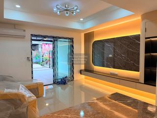 出售 3 卧室 联排别墅 在 Bang Lamung, Chon Buri