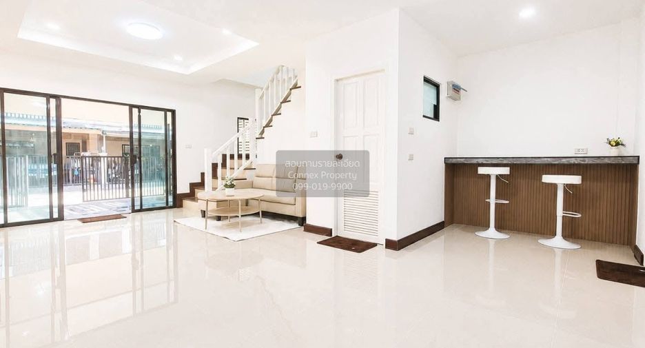 À vendre 3 chambres maison de ville à Mueang Nonthaburi, Nonthaburi