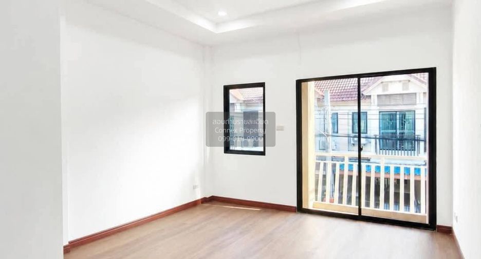 À vendre 3 chambres maison de ville à Mueang Nonthaburi, Nonthaburi