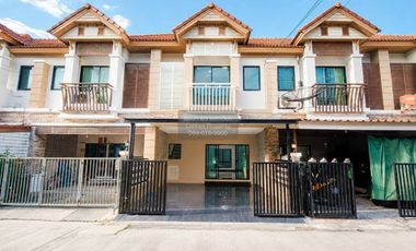 À vendre 3 chambres maison de ville à Mueang Nonthaburi, Nonthaburi