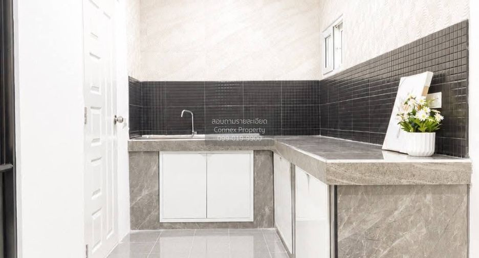 À vendre 3 chambres maison de ville à Mueang Nonthaburi, Nonthaburi