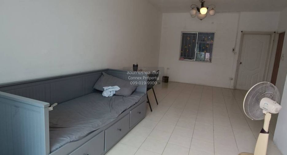 For sale 3 bedrooms townhouse in Khlong Luang, Pathum Thani