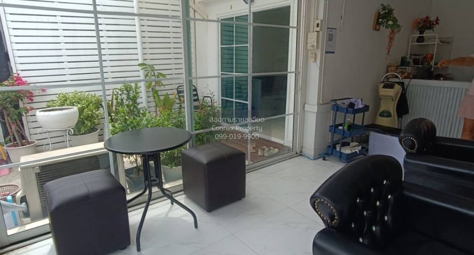 For sale 3 bedrooms townhouse in Khlong Luang, Pathum Thani