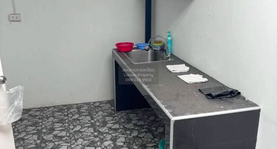 For sale 3 ベッドルーム townhouse in Bang Phli, Samut Prakan