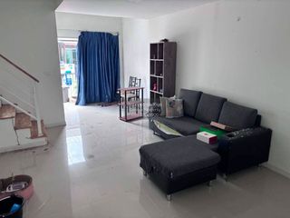 For sale 3 ベッドルーム townhouse in Bang Phli, Samut Prakan